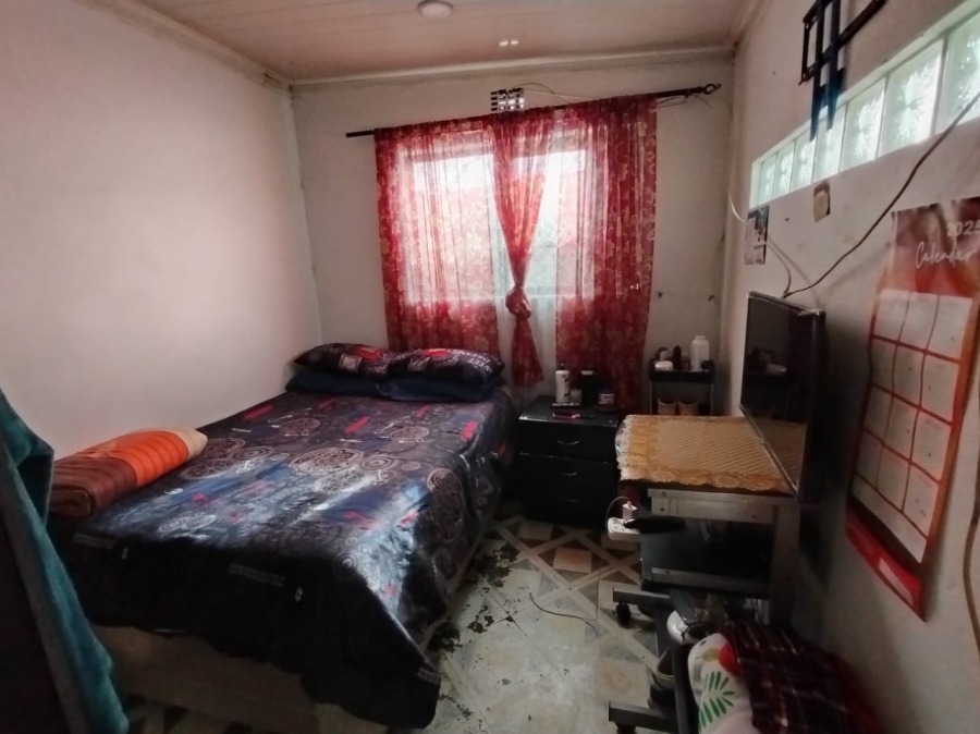 3 Bedroom Property for Sale in Silvertown Western Cape